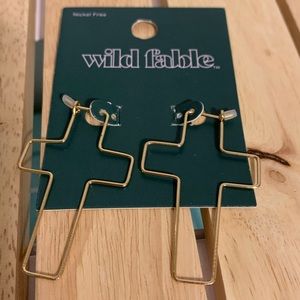 ☘️Wild Fable cross earrings